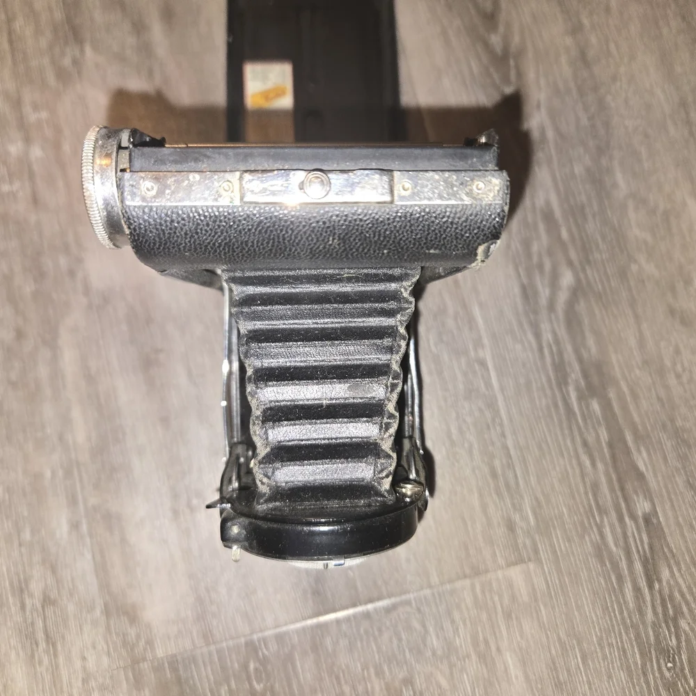 Vintage Kodak Vigilant Junior Six-20 Folding‎ Camera 6x9 Format Untested. No Len